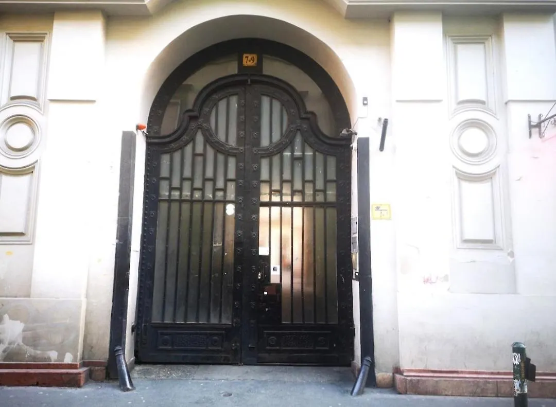4 Room 2 Bathroom Super Central Large Home With Ac Budapest Hungary