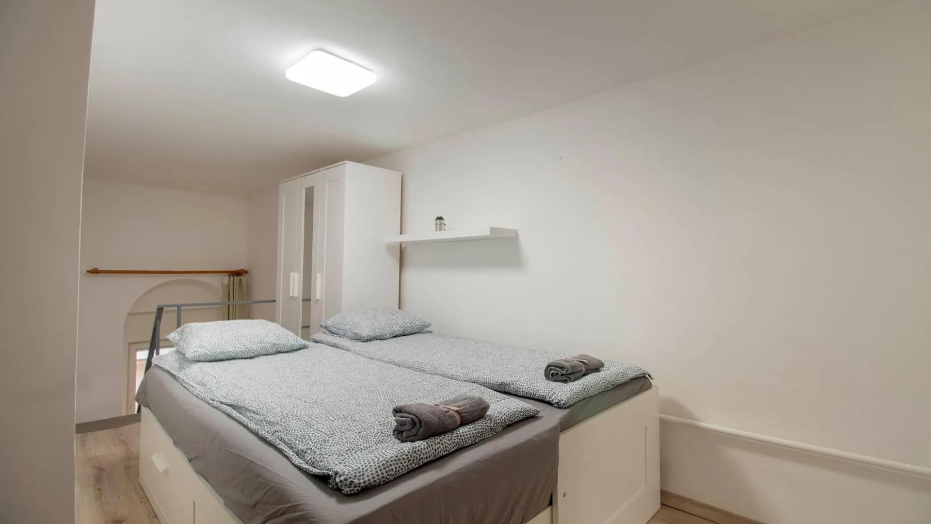 4 Room 2 Bathroom Super Central Large Home With Ac Budapest