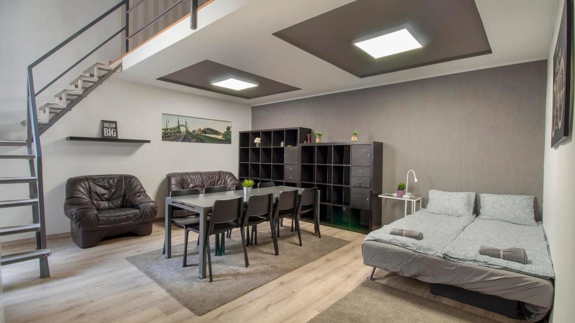 4 Room 2 Bathroom Super Central Large Home With Ac Budapest